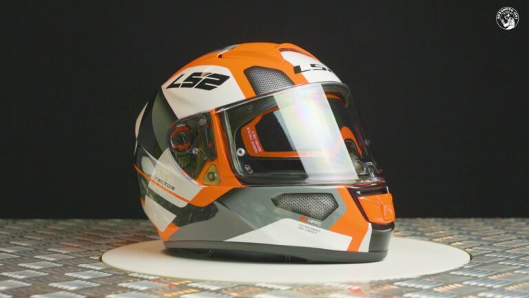 Innovaci&oacute;n en Cascos de Motocicleta de Fibra de Vidrio