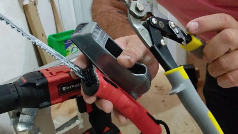 Herramientas Esenciales para Trabajos con Pladur