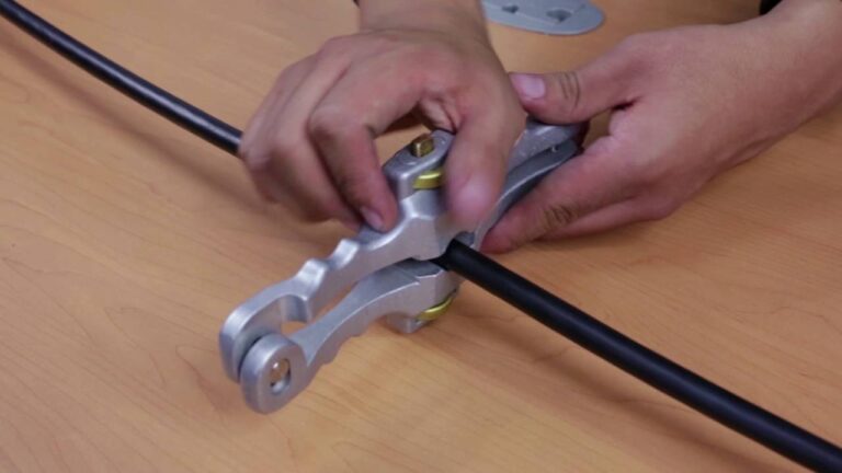 Fibra de Vidrio: El Material Esencial en Tecnolog&iacute;a Avanzada